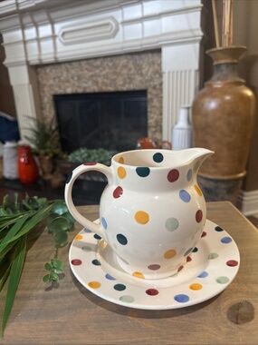 Emma Bridgewater Polka Dot 5.5” half pint jug and salad plate used as base.